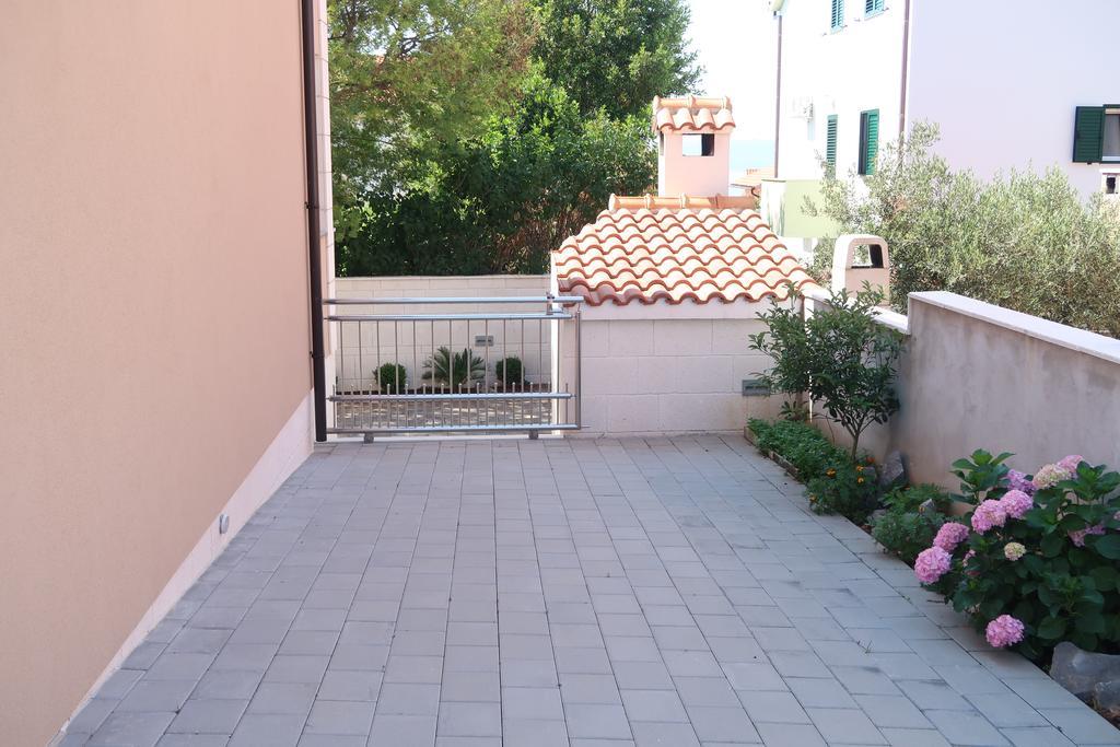 Villa Sunshine Трогир Екстериор снимка