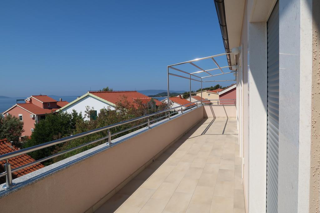 Villa Sunshine Трогир Екстериор снимка