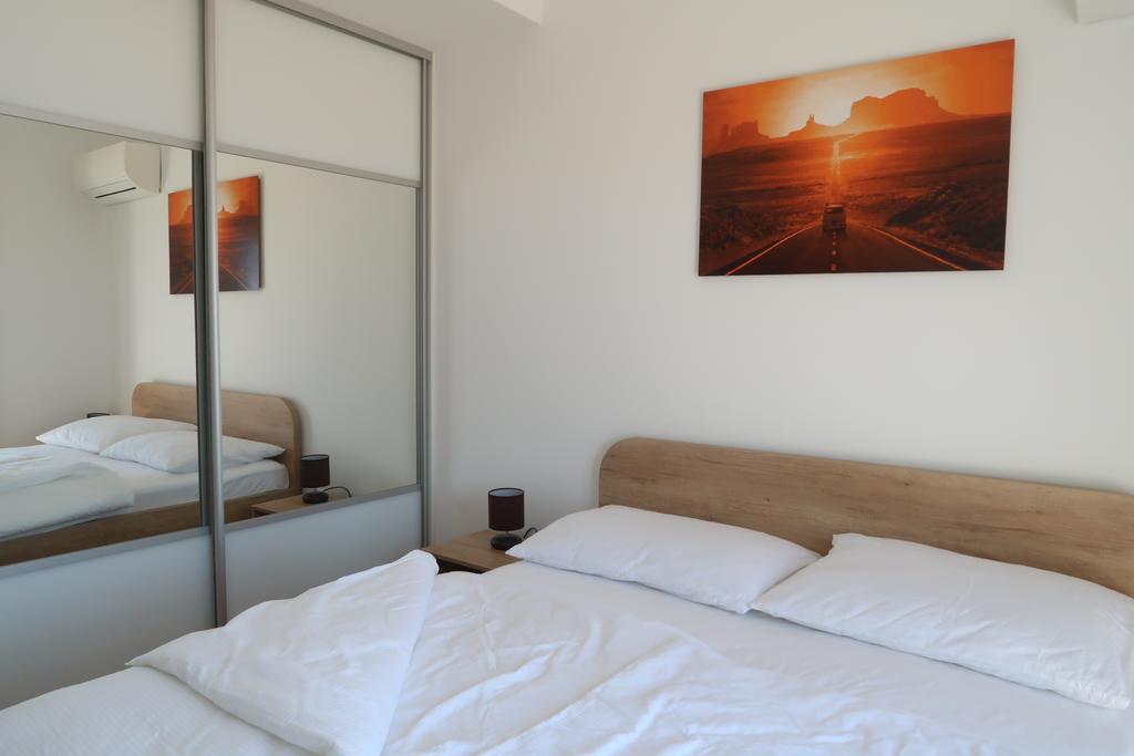 Villa Sunshine Трогир Екстериор снимка