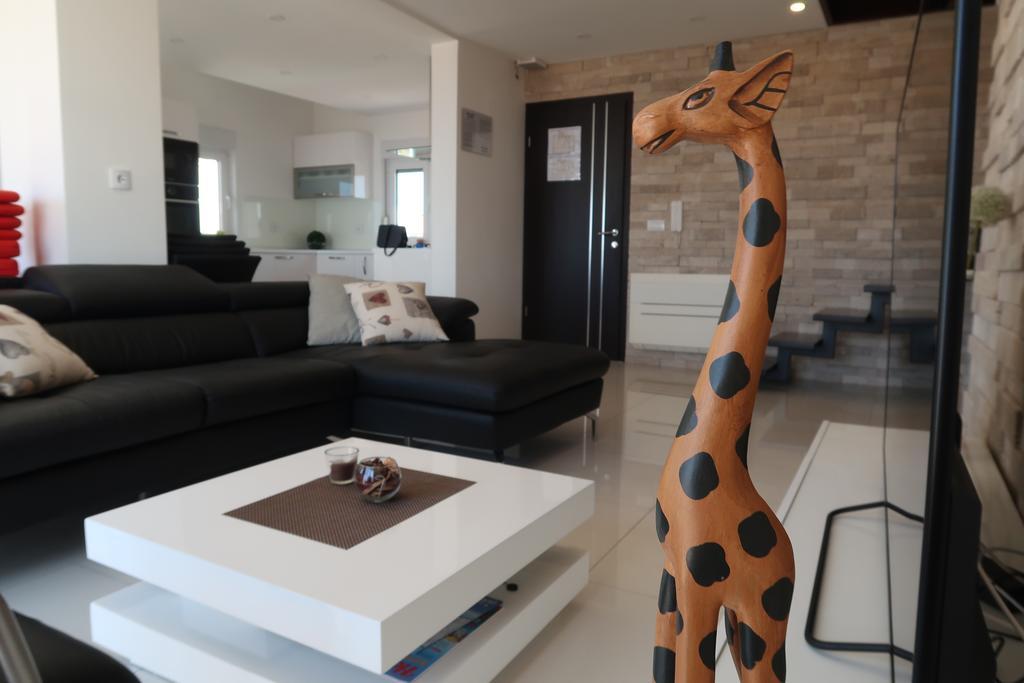 Villa Sunshine Трогир Екстериор снимка