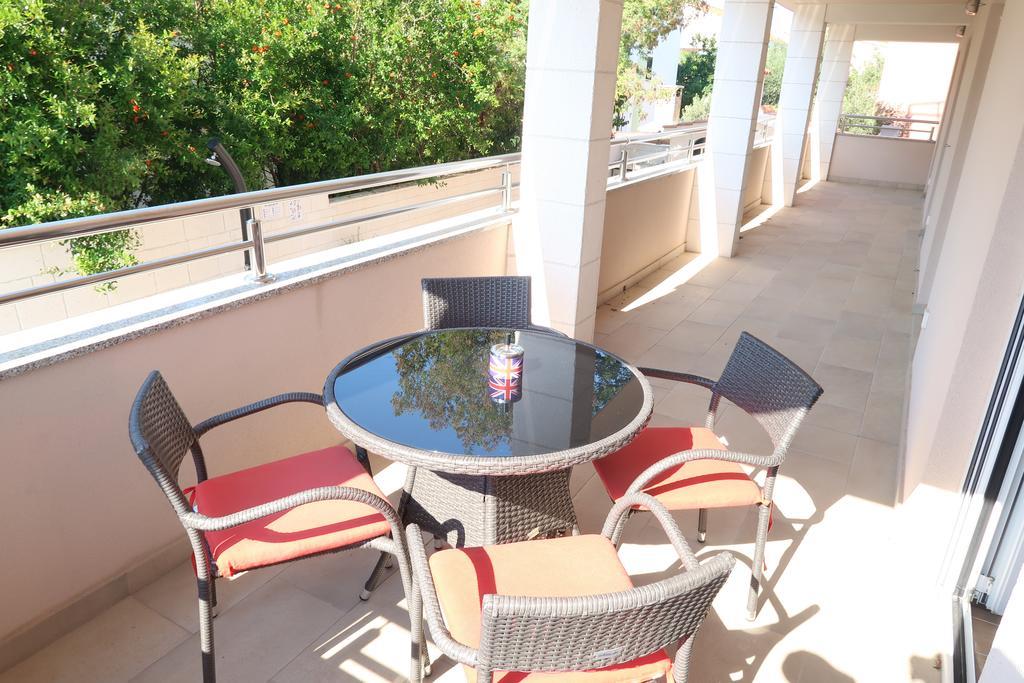 Villa Sunshine Трогир Екстериор снимка