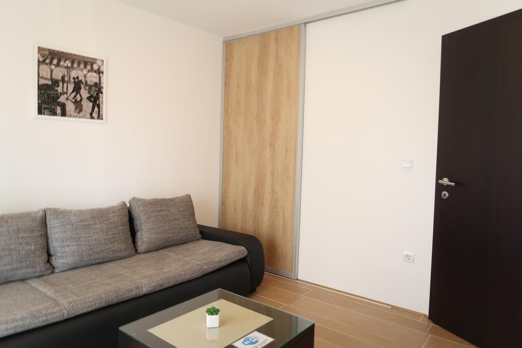 Villa Sunshine Трогир Екстериор снимка