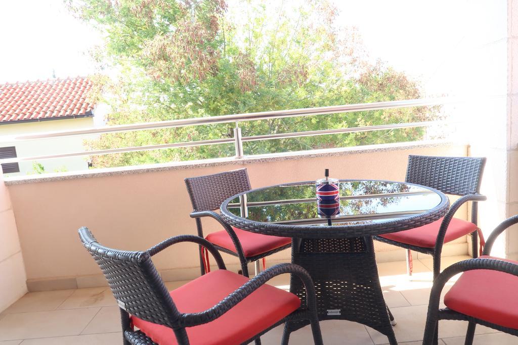 Villa Sunshine Трогир Екстериор снимка